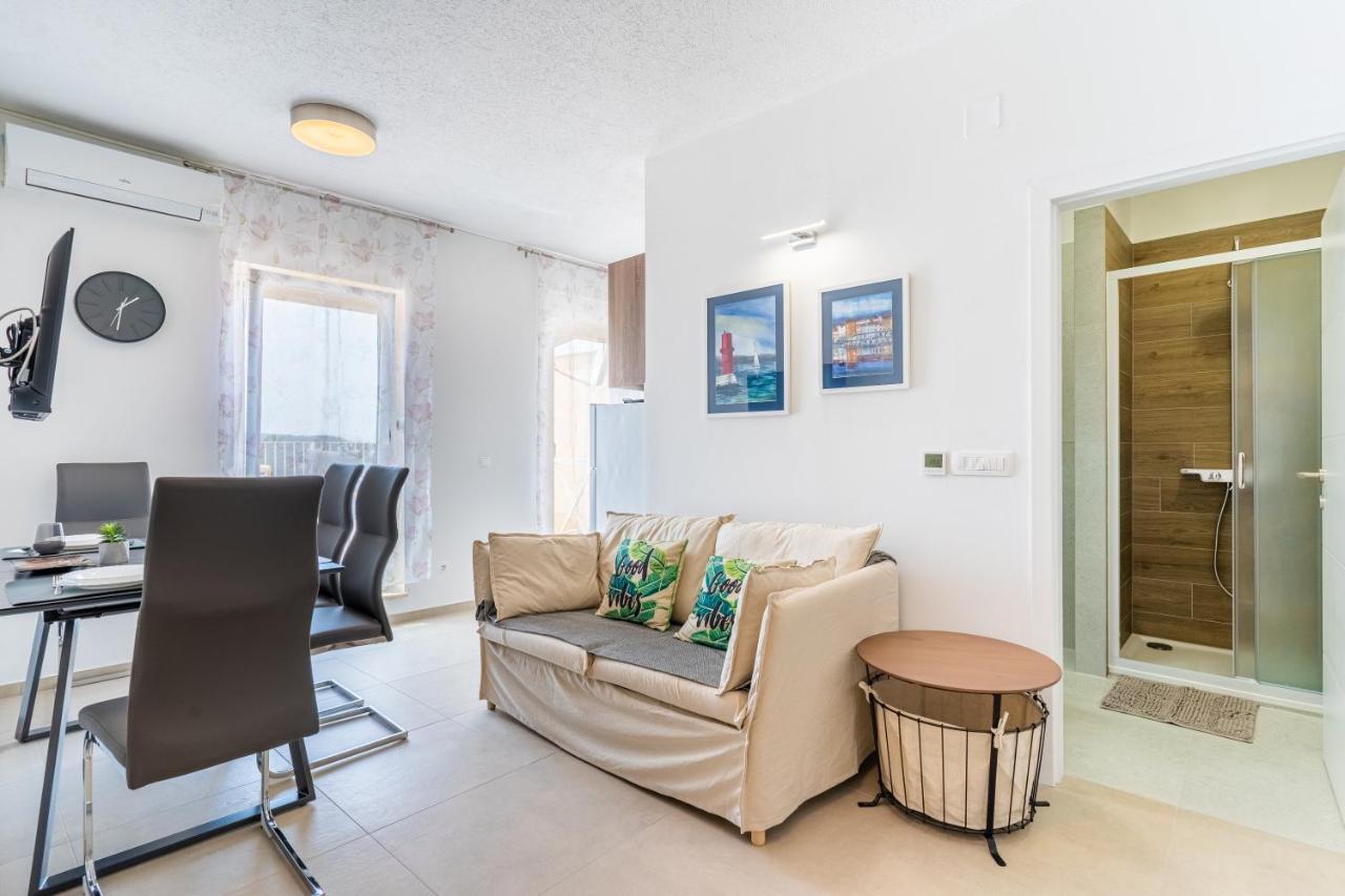 Apartments Tatjana II Đảo Đảo Cres Ngoại thất bức ảnh